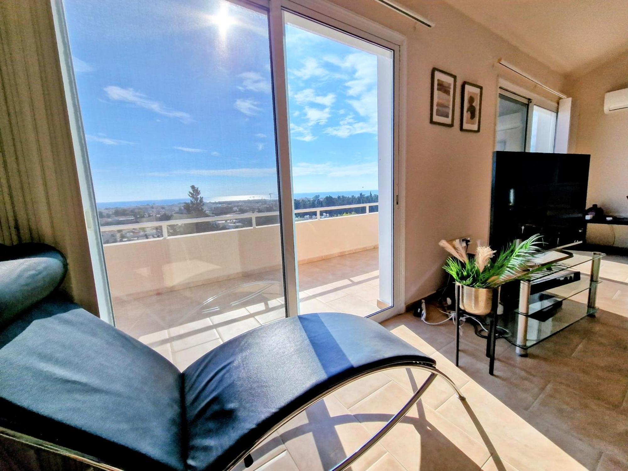 Paphos Central Penthouse Экстерьер фото