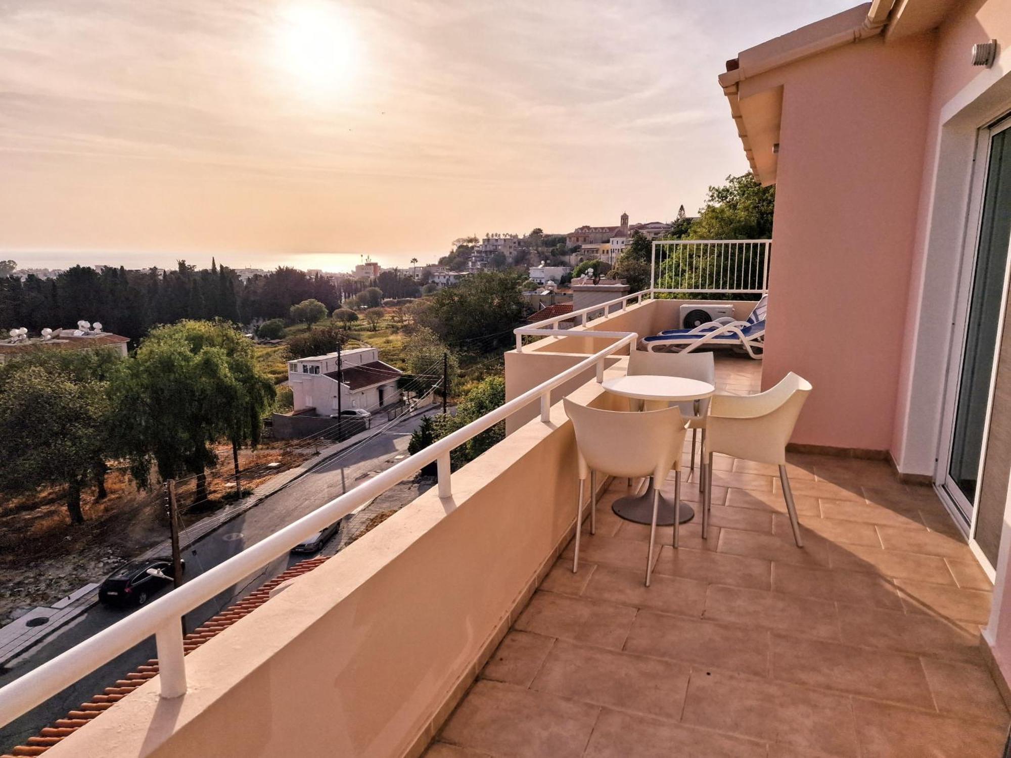 Paphos Central Penthouse Экстерьер фото